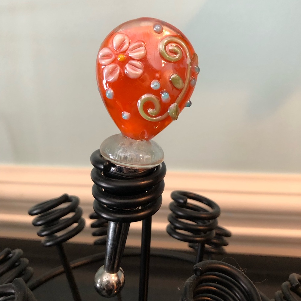 Wine bottle stopper
